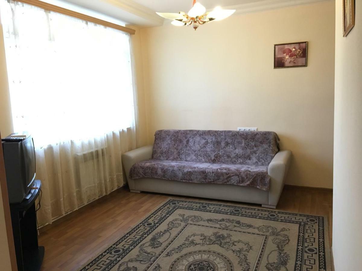 Prosp. Tigrana Meca 53 Apartamenty Erevan Esterno foto